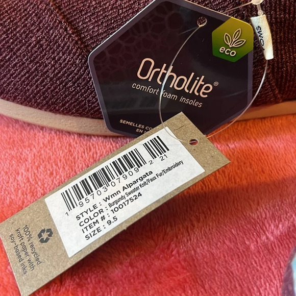 New in box!! Toms Alpargata burgundy sweater knit faux fur size 9.5 NWT** - Picture 7 of 9